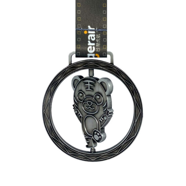 custom spinning medals