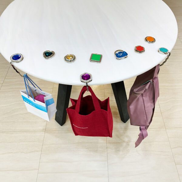 purse hangers using demonstration